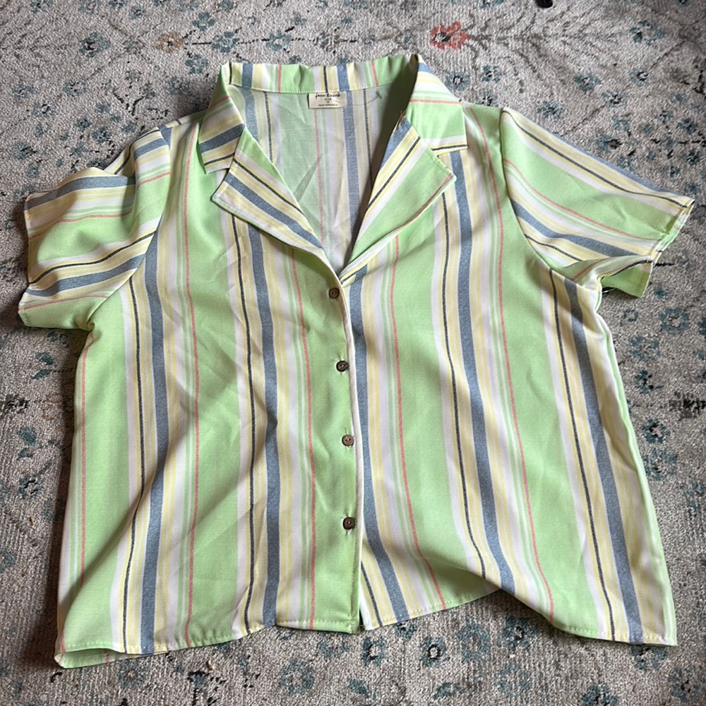 Women’s button down